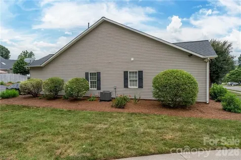 195 Stadium Oaks Drive Clemmons NC 27012