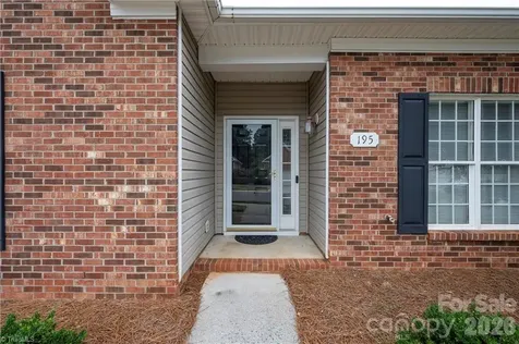 195 Stadium Oaks Drive Clemmons NC 27012