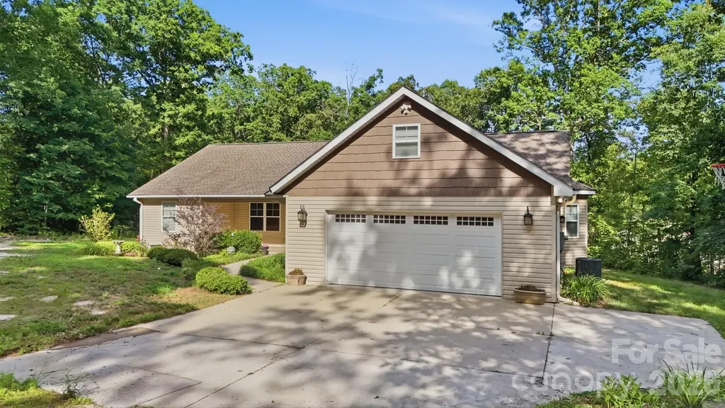 1555 Riverview Road Lincolnton NC 28092