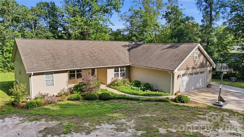 1555 Riverview Road Lincolnton NC 28092