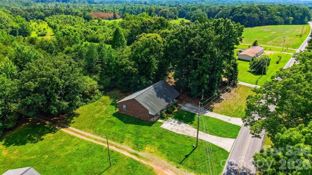 800 Horseshoe Lake Road Lincolnton NC 28092