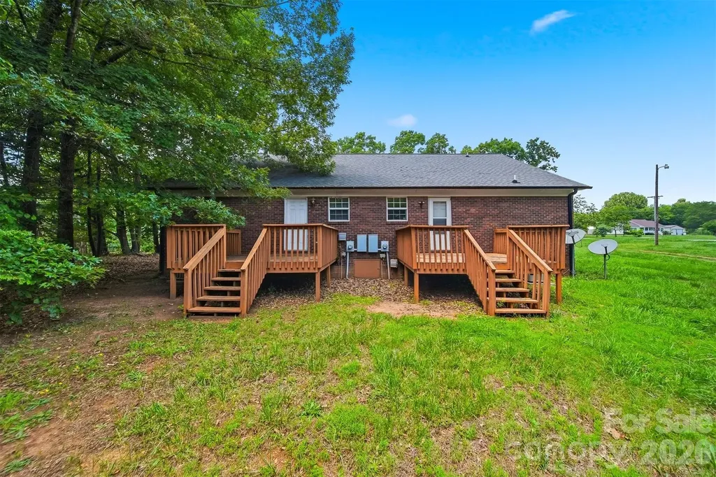 800 Horseshoe Lake Road Lincolnton NC 28092