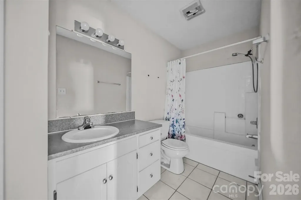 800 Horseshoe Lake Road Lincolnton NC 28092
