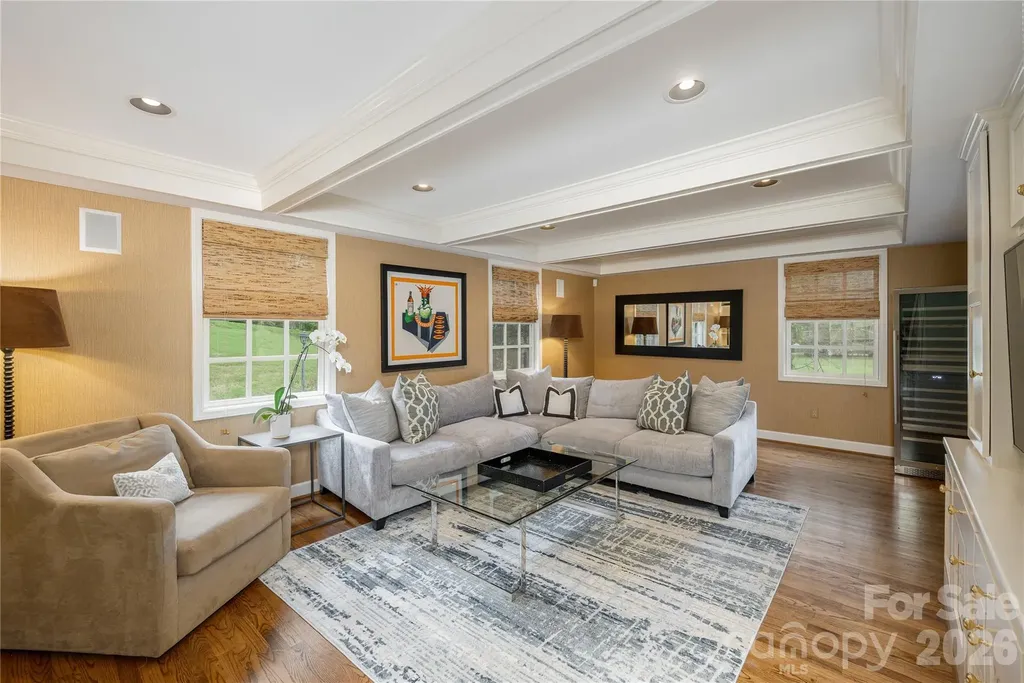 20 Inglewood Road Asheville NC 28804
