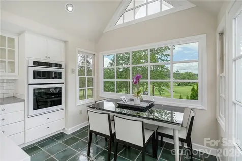 20 Inglewood Road Asheville NC 28804
