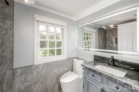 20 Inglewood Road Asheville NC 28804