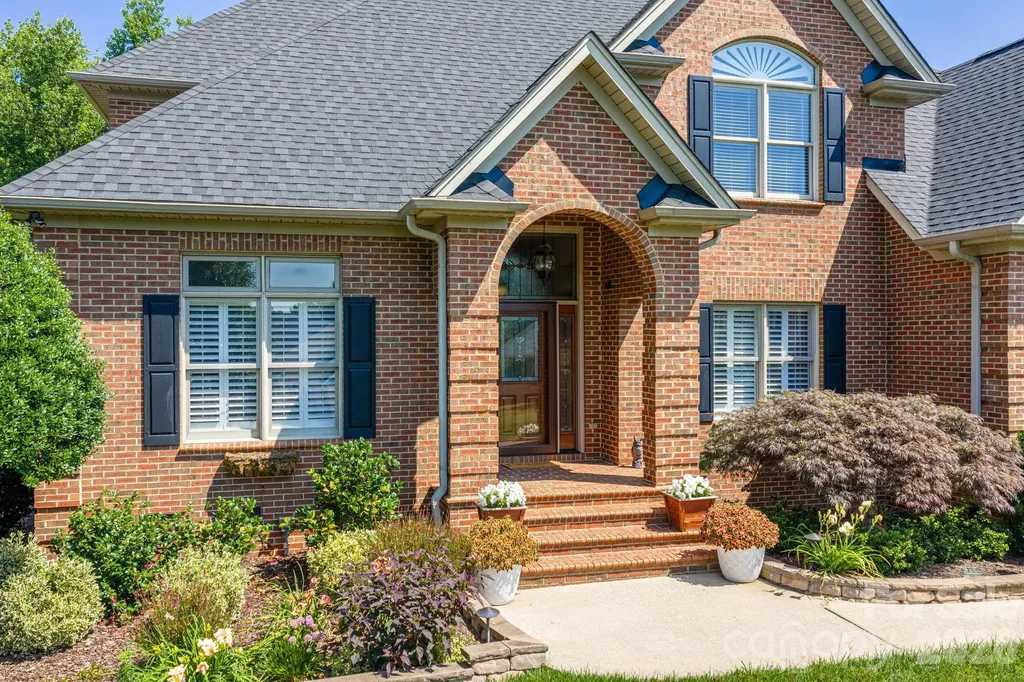 3740 Sand Wedge Drive Gastonia NC 28056