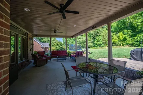 3740 Sand Wedge Drive Gastonia NC 28056