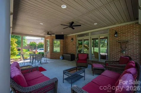 3740 Sand Wedge Drive Gastonia NC 28056