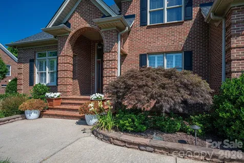 3740 Sand Wedge Drive Gastonia NC 28056