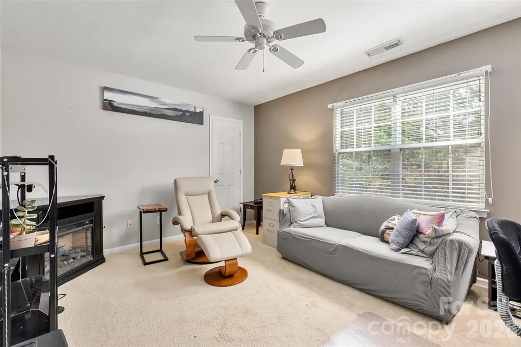 1116 Blueberry Lane Charlotte NC 28226