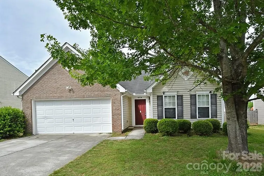 Charlotte NC, 6710 Goldenwillow Drive