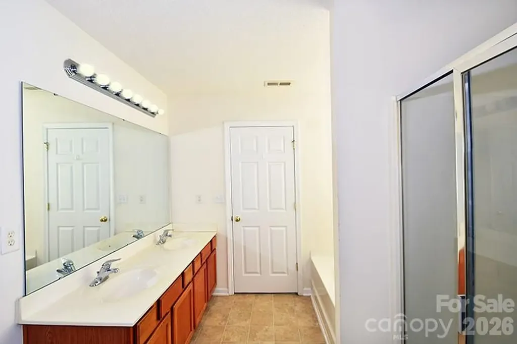 6710 Goldenwillow Drive Charlotte NC 28215