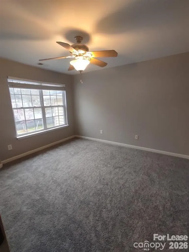 8733 Wandering Creek Way Charlotte NC 28227