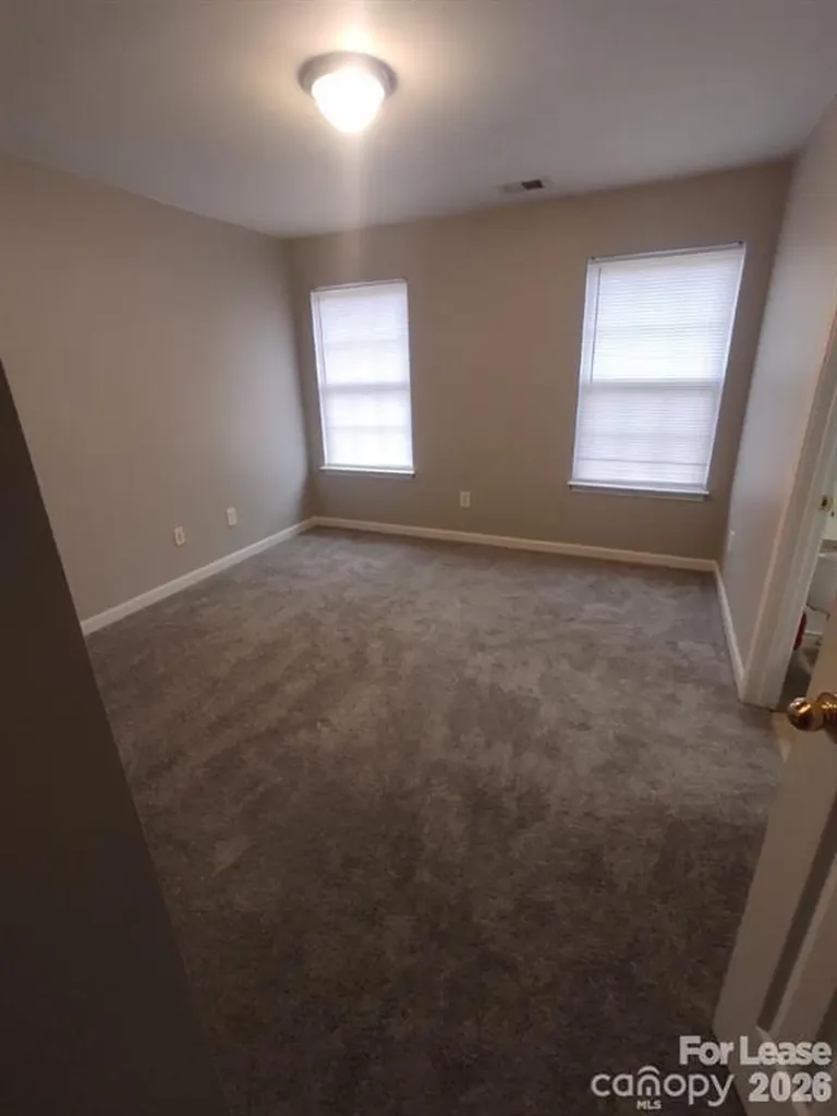 8733 Wandering Creek Way Charlotte NC 28227