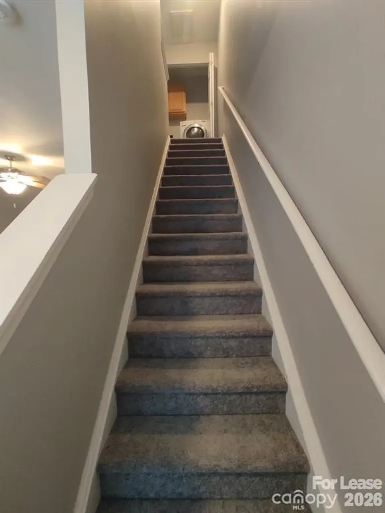 8733 Wandering Creek Way Charlotte NC 28227