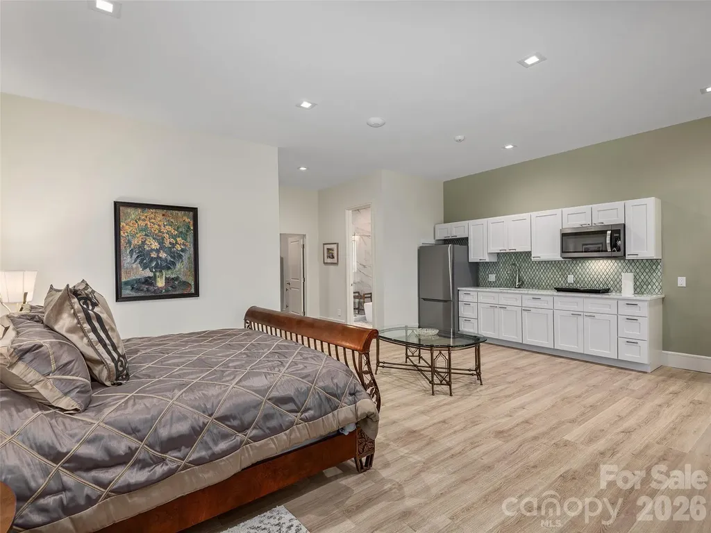 123 Wembley Road Asheville NC 28804