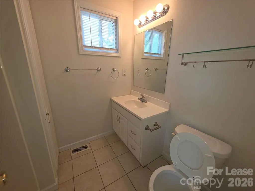 356 Melbourne Court Charlotte NC 28209