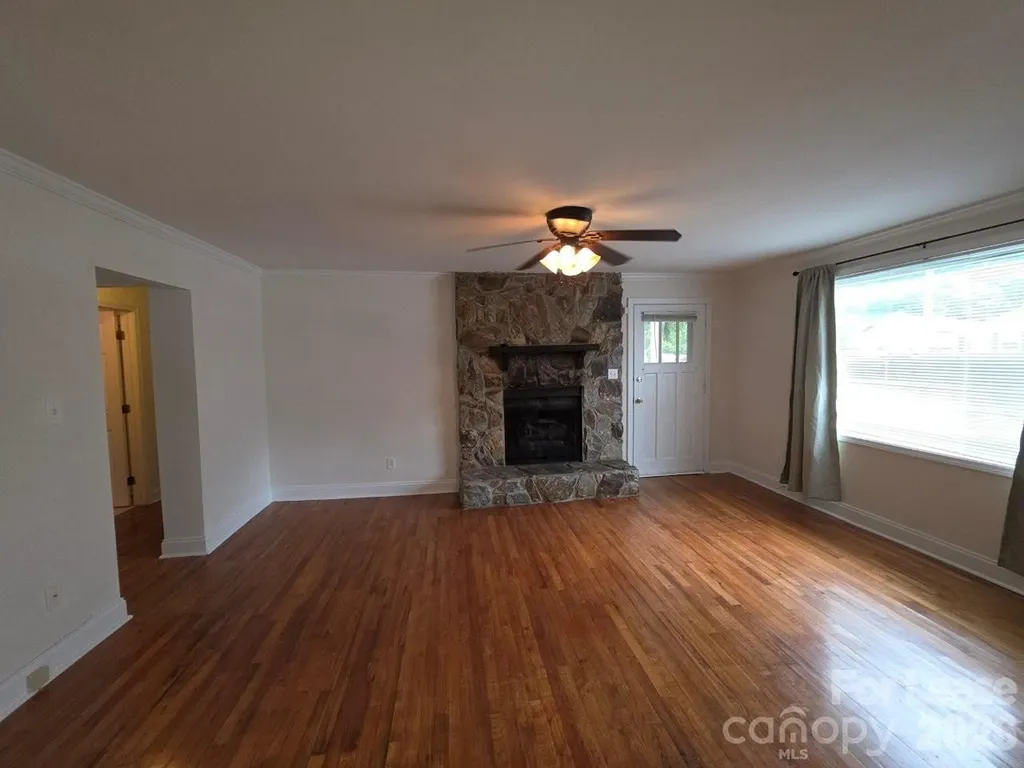 356 Melbourne Court Charlotte NC 28209