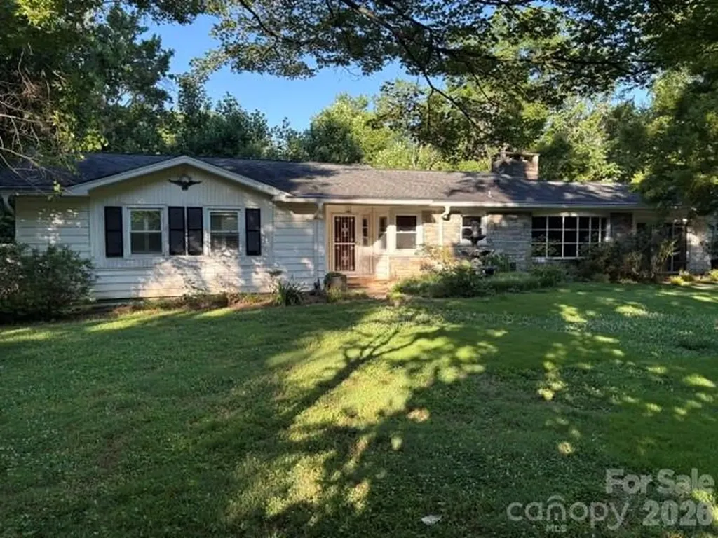255 Glengarnock Road Tryon NC 28782