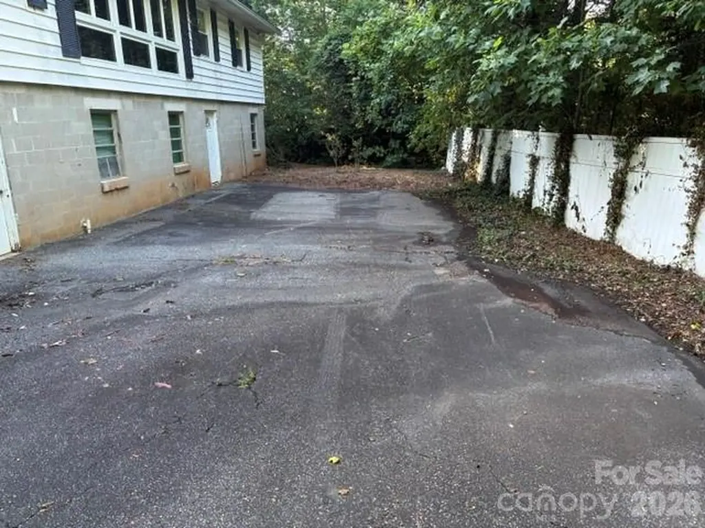 255 Glengarnock Road Tryon NC 28782