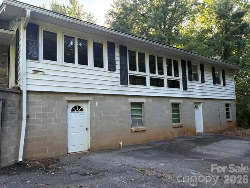 255 Glengarnock Road Tryon NC 28782