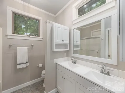 136 Assembly Street Waynesville NC 28786