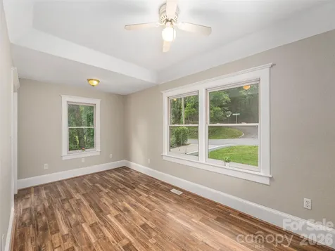 136 Assembly Street Waynesville NC 28786