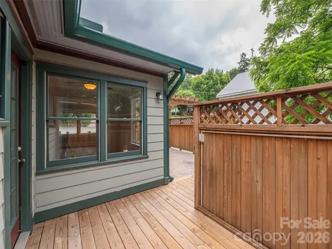 136 Assembly Street Waynesville NC 28786