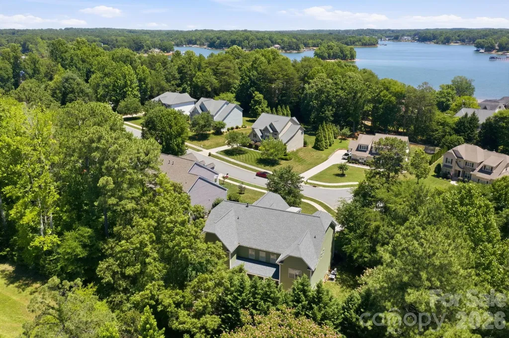 130 Lakeshore Hills Drive Mooresville NC 28117