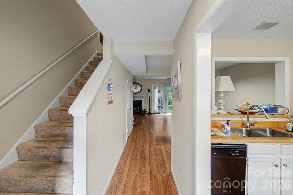 2921 Heathstead Place Charlotte NC 28210