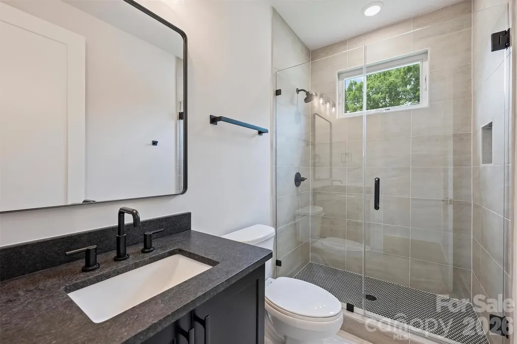 2701 Catalina Avenue Charlotte NC 28206