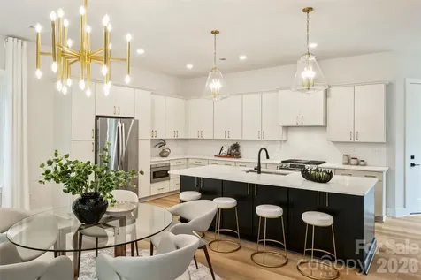 2701 Catalina Avenue Charlotte NC 28206