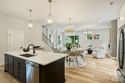 2701 Catalina Avenue Charlotte NC 28206