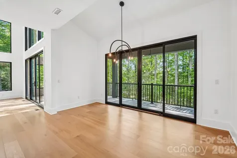 236 Glazener Road Brevard NC 28712