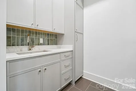 236 Glazener Road Brevard NC 28712