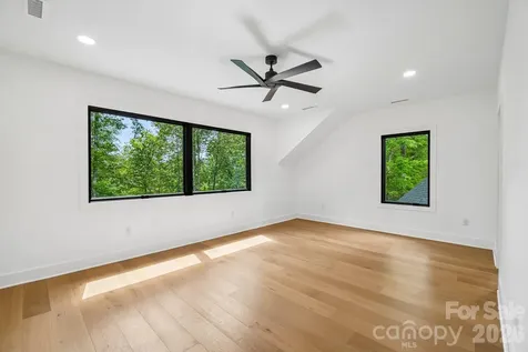 236 Glazener Road Brevard NC 28712