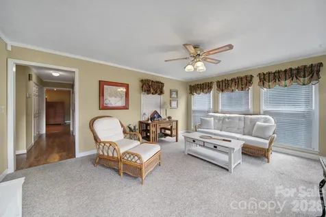 215 W Stevens Street Kershaw SC 29067