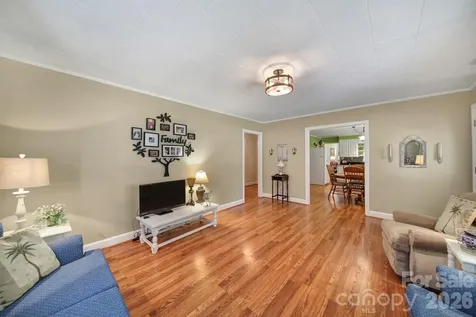 215 W Stevens Street Kershaw SC 29067