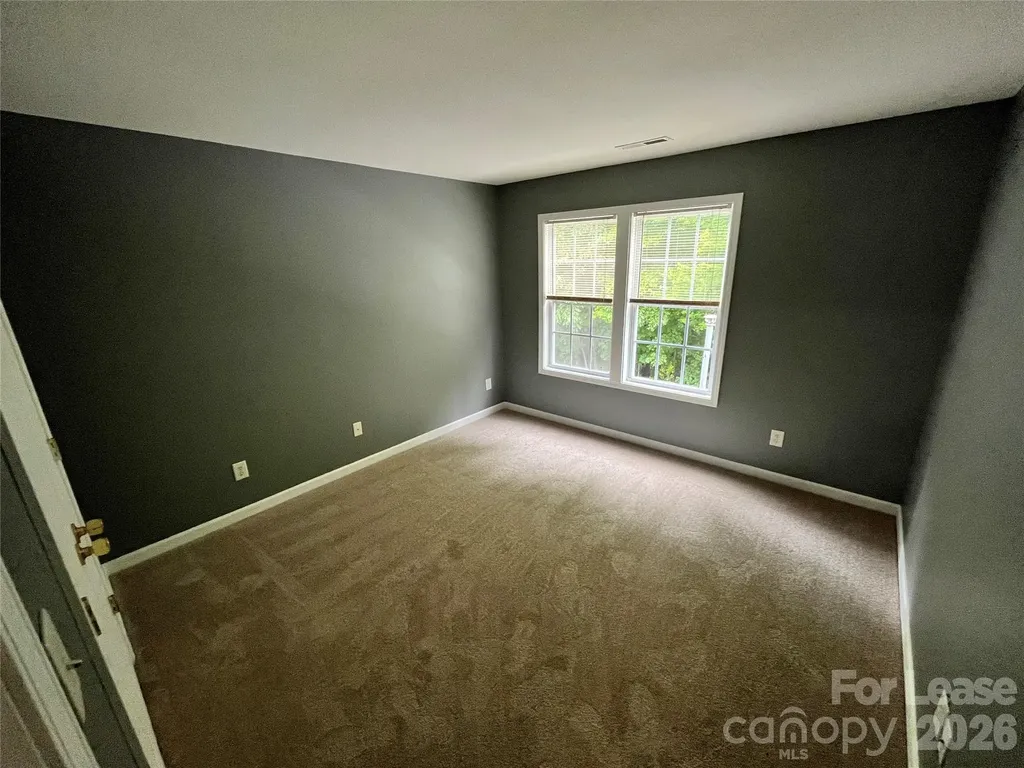 8267 Carob Tree Lane Charlotte NC 28215