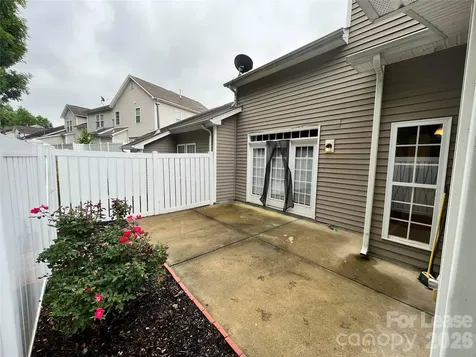 8267 Carob Tree Lane Charlotte NC 28215