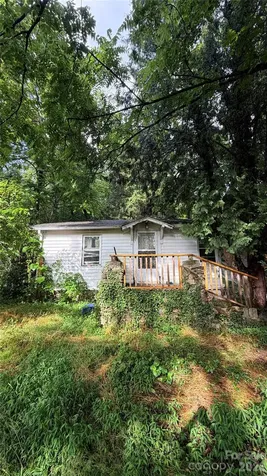 20 Utopia Road Asheville NC 28805
