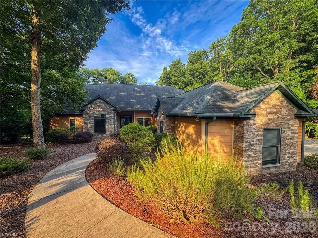 172 Lawson's Lookout Denton NC 27239