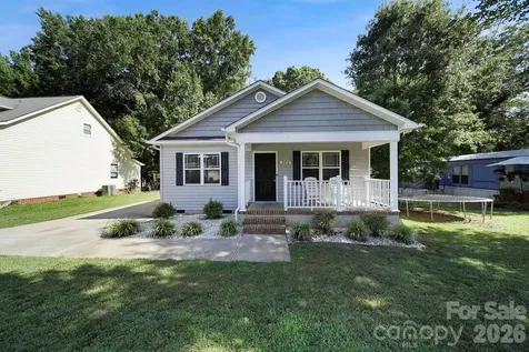 362 Sharpe Street Mooresville NC 28115