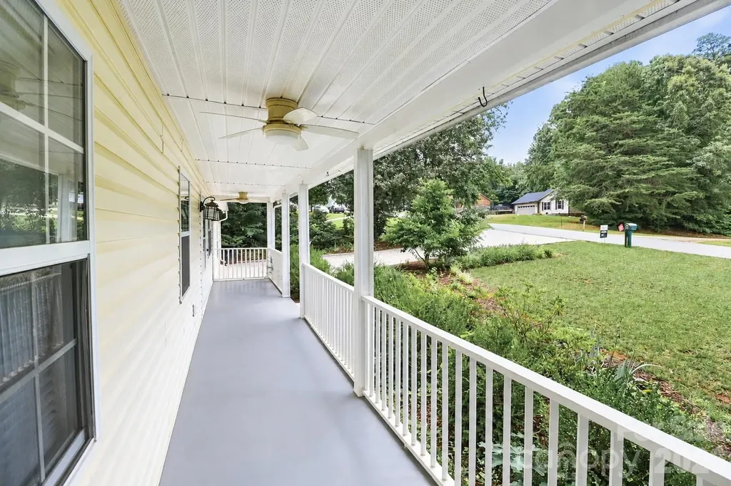 7371 Summit Drive Denver NC 28037
