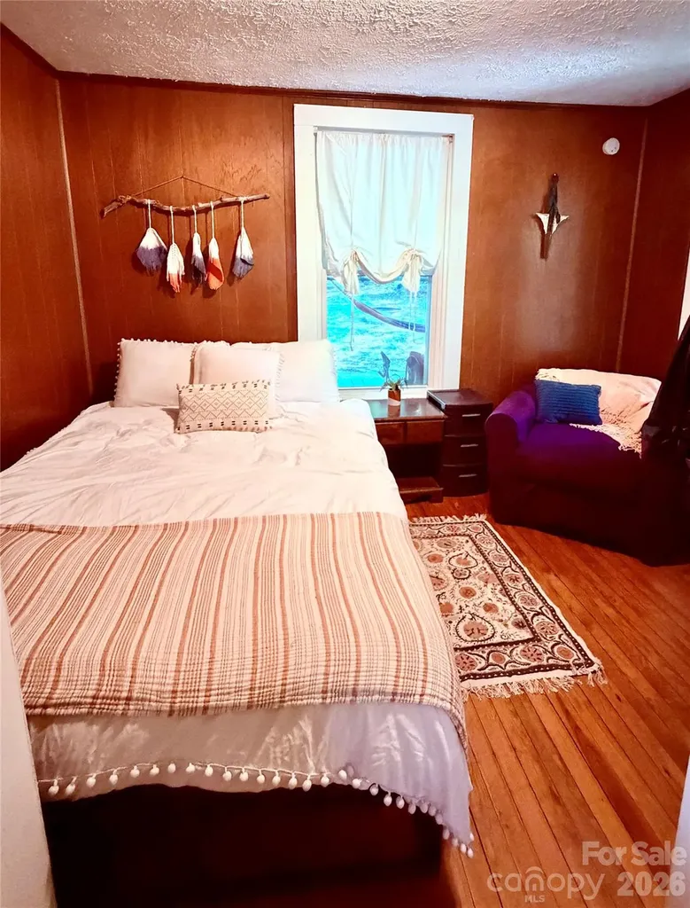 14 Border Street Black Mountain NC 28711
