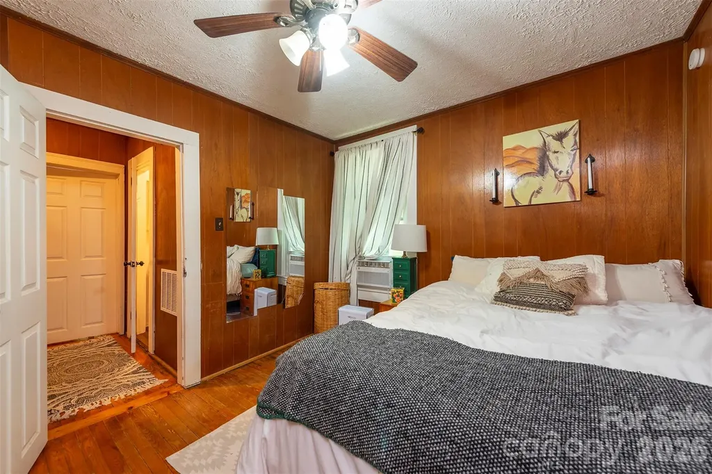 14 Border Street Black Mountain NC 28711
