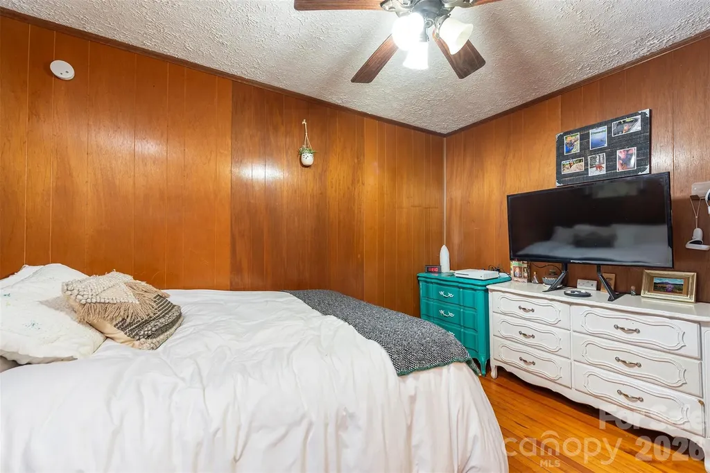 14 Border Street Black Mountain NC 28711