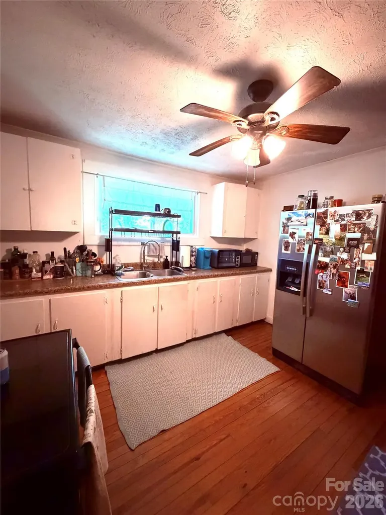 14 Border Street Black Mountain NC 28711