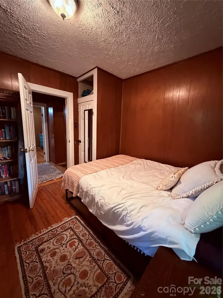 14 Border Street Black Mountain NC 28711